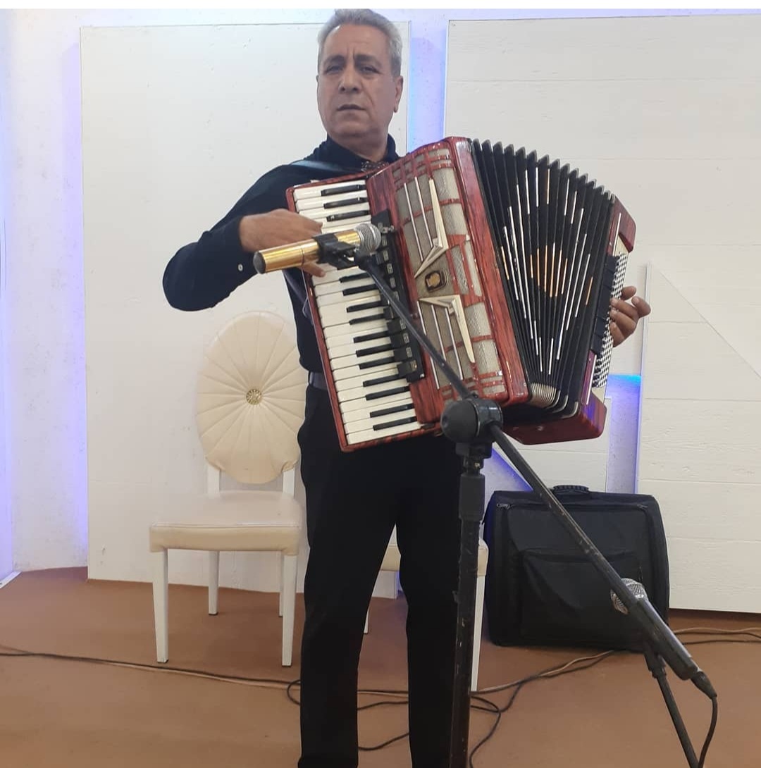 مهرسادبرادران - نمونه کار 4 - گروه موسیقی در مبارکه